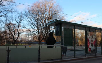 Finland: Fattigdom och arbetslöshet fördjupas: Under 2024 riskerade 958 000 finländare fattigdom eller social utestängning