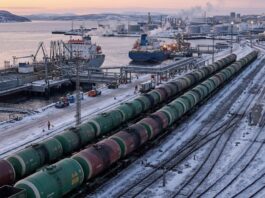 Växande oro i Norge för ekologiska risker: Murmansk blir Rysslands viktigaste nav för oljeexport.