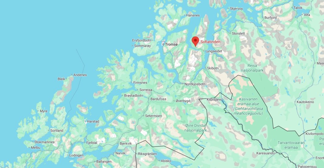 Norge: Räddningsinsats i Lyngsalperna – vandrare drogs med i lavin på Sofiatinden