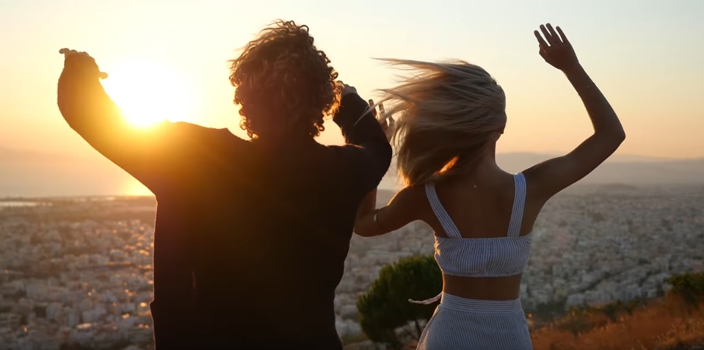 man woman mees naine 2 ohmygossip